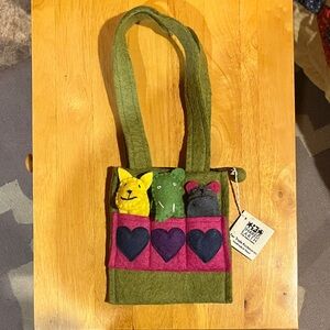 Finger puppet zippered bag
